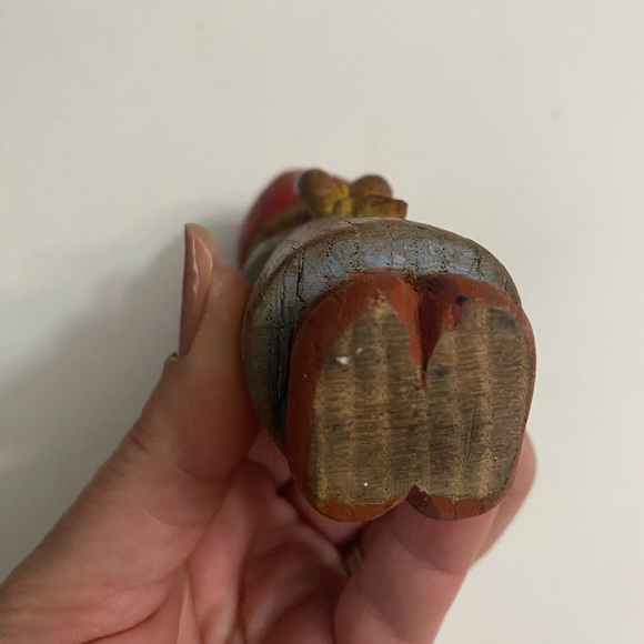 Vintage "Primitive" Look Praying Angel Wood carved Folk Art Holiday decor - Picture 9 of 14